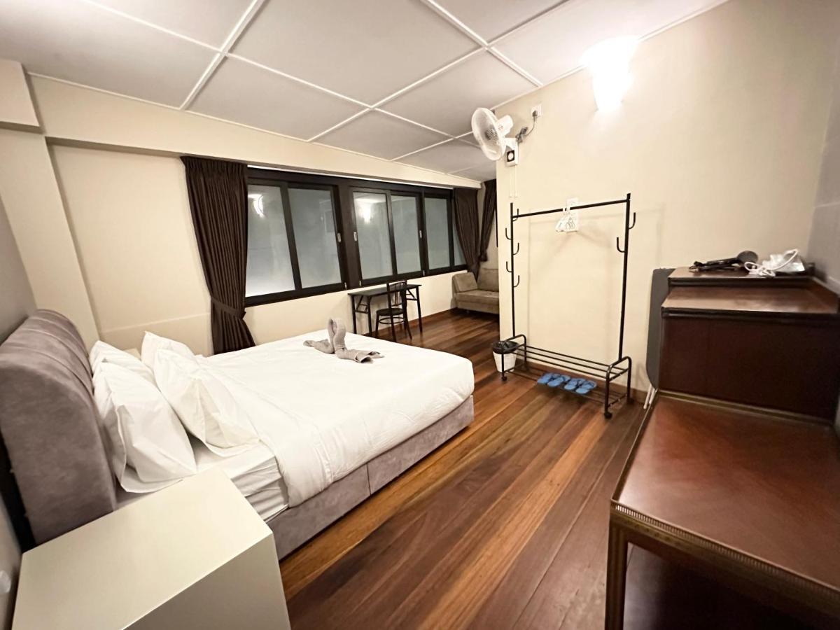 Madras Inn 58-1 Private Bathroom ジョージタウン エクステリア 写真